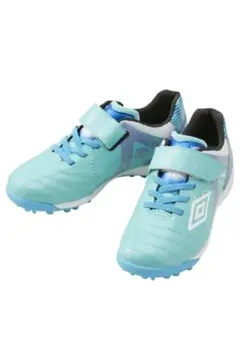 UMBRO アクセレイタートレーニングシューズ　18cm ジュニア 幅広