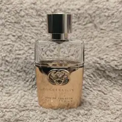 GUCCI GUILTY POUR FEMME オードトワレ 30mlのサムネイル