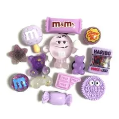 パープルお菓子m 紫　サンダルアクセサリー　ジビッツ　サンダルチャーム　飾り