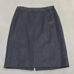 BUONA GIORNATA タイトスカート　オフィス　ブラックストライプのサムネイル