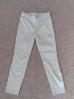【UNIQLO】ウルトラストレッチクロップドレギンスパンツ　ホワイト