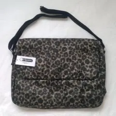 LeSportsac　レスポ　ショルダーバッグ　アーミーチーター　ヒョウ柄