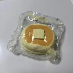 MoMo スクイーズ パンケーキ バター付き