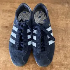 希少 adidas Berlin ネイビー