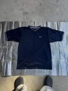 Nike ネイビーVネック メッシュTシャツ