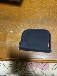 ナイロン製 黒 コンパクト財布