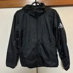 adidas ブラック ナイロンジャケット フード付き