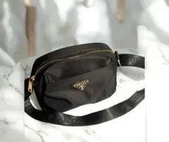 PRADA ブラック ナイロン ショルダーバッグ