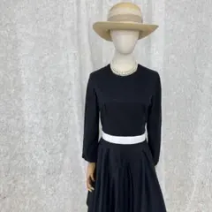 長袖バイカラーワンピース　上品　ミモレ丈 フレアシルエット　黒白　M相当