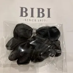 伊勢丹購入品ビビBIBI ブラック黒サテン様リボンヘアゴムシュシュ白ストーン式典