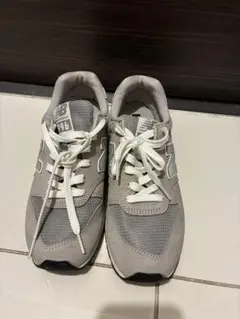 美品 CM996BG ニューバランス グレー スニーカー New Balance