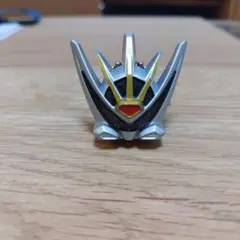 ゴーバスターズ　シャイニングスイング　戦隊ヒーロー キーホルダー