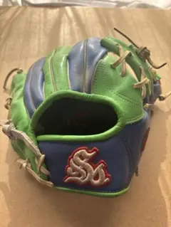 Item thumbnail for item 08c033e4-4992-4bcb-a66d-6f82e4cf7d7f