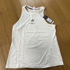 新品未使用　ヨガ　ランニング　スポーツウェア