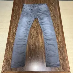 極美品　DeeTA ストレッチ　JEFFLY デニムパンツ　グレー　30のサムネイル