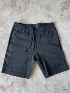 AMERICAN EAGLE・AE ブラック ・ショートパンツ・ハーフパンツ・M