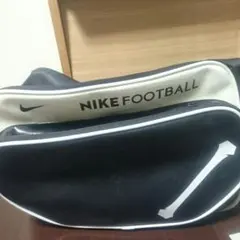 ナイキ  エナメルバッグ