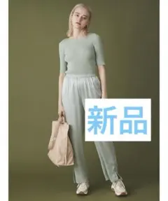 エミ新品⭐️ストレッチサテンパンツサイドスリットゴムパンツイージーパンツ