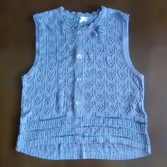 薄い紫のレース編みニットベスト