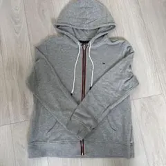 TOMMYジップパーカー