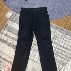 ブラック ストレートデニム　ラングラー