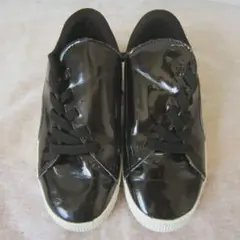 Item thumbnail for item 6c307c7e-bbd5-4b44-8393-8fd425b54d8c