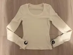 シーイン ラウンドネック レタープリントTシャツ 袖ロゴ M