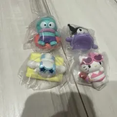 みんなでプールフィギュア　サンリオ　ガチャ