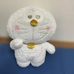 白いドラえもん　ぬいぐるみ