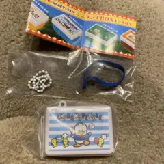 サンリオキャラクターズ　ミニランチBOXキーホルダー　あひるのペックル　ガチャ