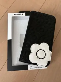 マリークワント　スマホケース　iPhone16e