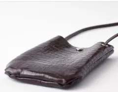 本革クロコ型サコッシュスマホポシェット長さ調整可能ダ－クブラウン