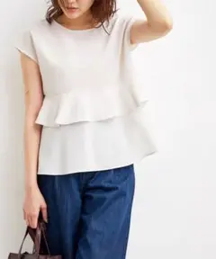 新品☆vis☆フレンチスリーブティアードフリルブラウス☆くすみホワイト
