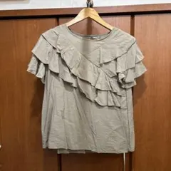 【VIS】フリルティアードブラウス