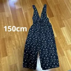 サロペット女児150cm黒地に花柄