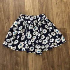 レピピアルマリオ　ネイビー 花柄 フレアスカート　パンツ付き