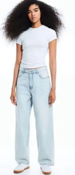 H&M バギー ハイ デニム ペールデニムブルー本日発送⭕️