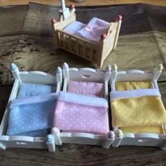 シルバニアファミリー ベビーベッドとシングルベッドセット