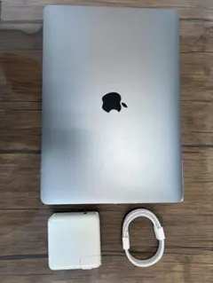美品　MacBook Air Retina 13インチ　2020