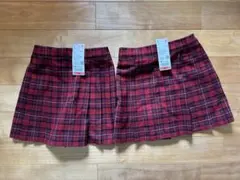 【新品未使用】UNIQLO ミニスコート　赤チェック　2枚まとめ　双子