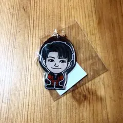 岩谷翔吾 TRAVIS メタルチャーム BOT