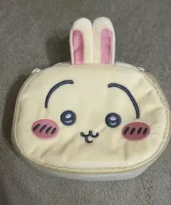 ちいかわふんわりバニティポーチうさぎ