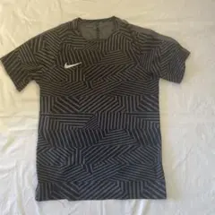 難あり　Nike Tシャツ　黒　グレー系　サイズ不明　M または　L くらい