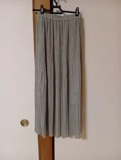 コーエン プリーツスカート ロング丈 グレーのサムネイル