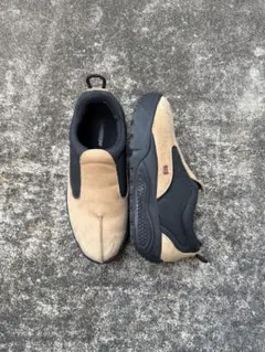 NIKE ACG スリッポン ベージュ ブラックのサムネイル