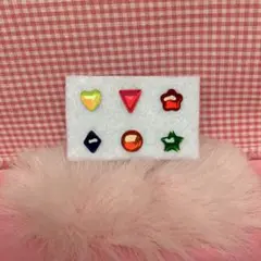 ピアスシールみたいなピアス　42 ピアスシール　チャーミングシール　レトロ