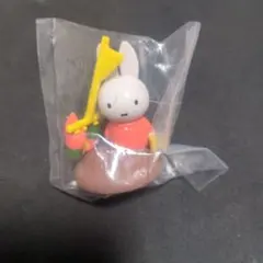 新品未開封 ミッフィー わくわくどうぶつえん オウム　ガチャ　フィギュア