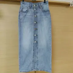 Levi's リーバイス　ボタンフロントスカート　デニムスカートのサムネイル