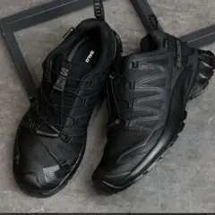 salomon スニーカー