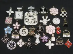 チャーム　パーツ　色々MIX　ハンドメイド素材　３０個セット